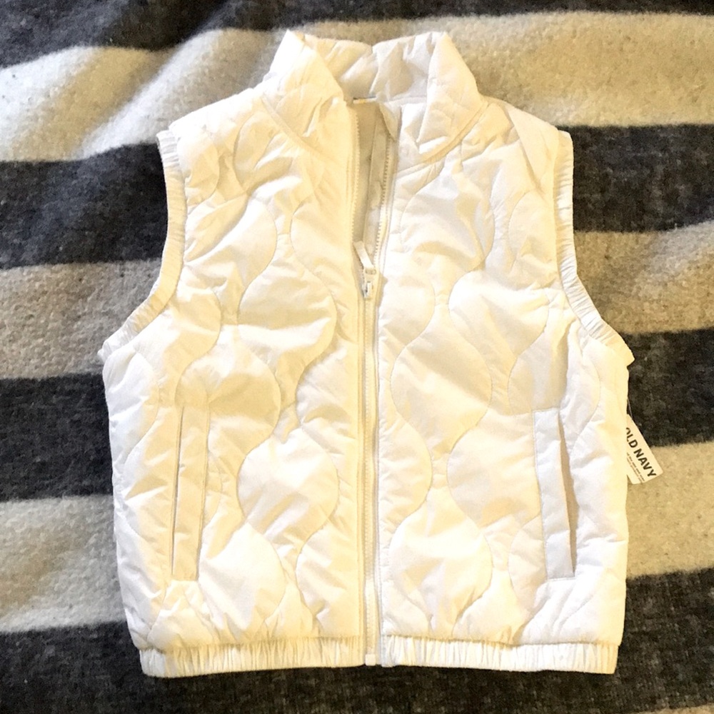 I don’t wear vests,XL (14-16),white, cotton,Old Navy